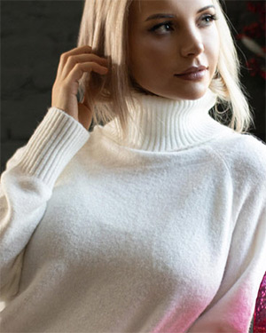 BerylQ Sweater Boobs