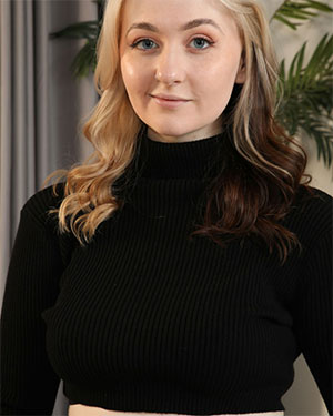 Em Yang Sexy Black Sweater