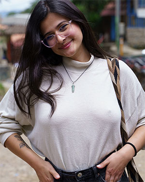 Pamela Cuevano Casting Car 1 Zishy