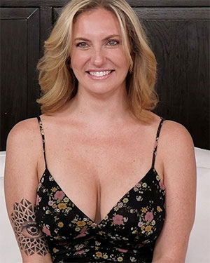 Selene Love Use Me Hot Milfs Fuck