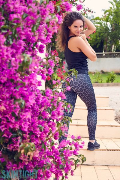 Adele Taylor skin tight leggings