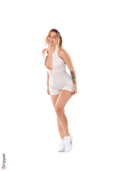 Agatha Vega Dia De Entrenamiento IStripper