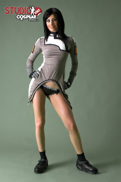 Alila Nude Captain Cosplay
