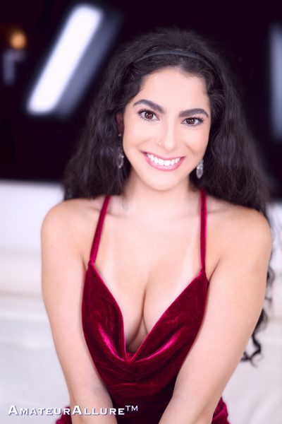 Angel Gostosa Sexy Lifeguard Loves Sucking Cock And Swallowing Cum Amateur Allure