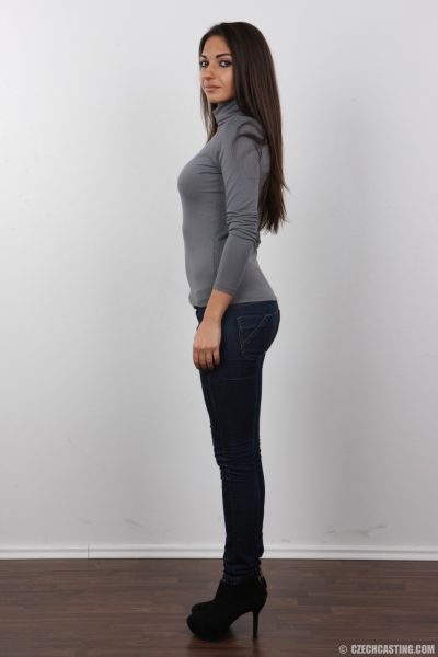 Anna Cute and Perky Casting Call