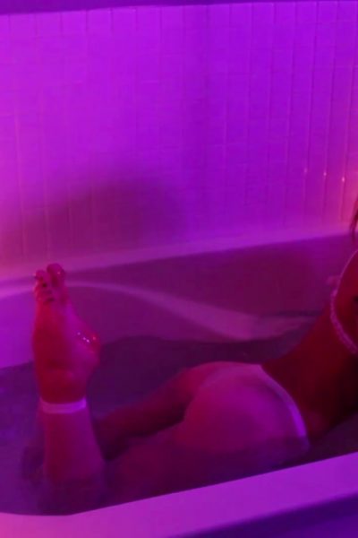 Ashlee Nova Vanishing Pants Premium Wins