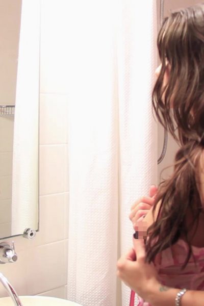 Bailey Knox Tiny Shower Giant Dildo Premium