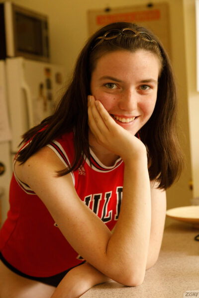 Bella Rosenfeld The Chicago Rose 1 Zishy