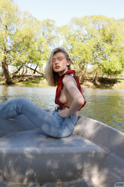 Cami Sembrabella Western Fashion 2 Zishy