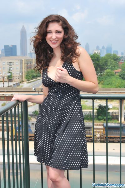 Carlotta Champagne City Girl
