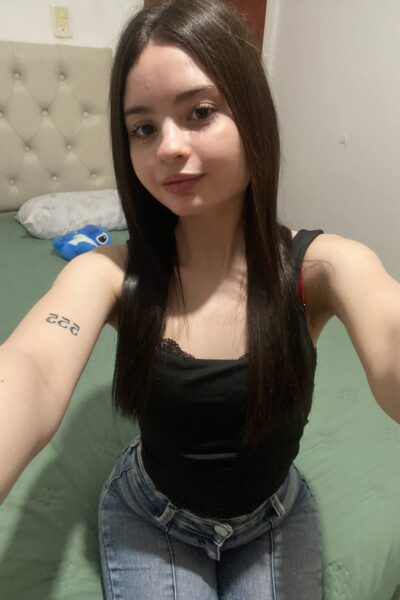 Daisy Joness Jeans And Ass Onlyfans