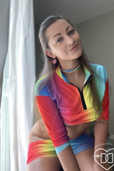 Dani Daniels Rainbow 2 Toy