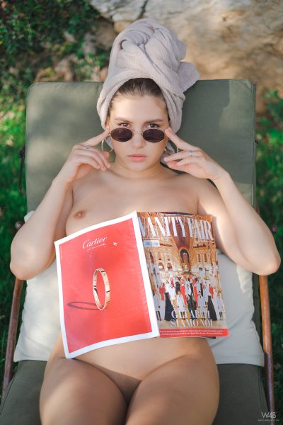 Ellie Luna Sunbathing Watch4Beauty