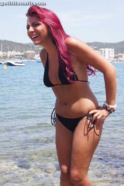 Emma Flaunt It