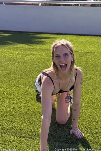 Erica Candfield Parking And Vibrator FTV Girls