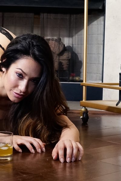 Eva Lovia Sexy Naked Bartender
