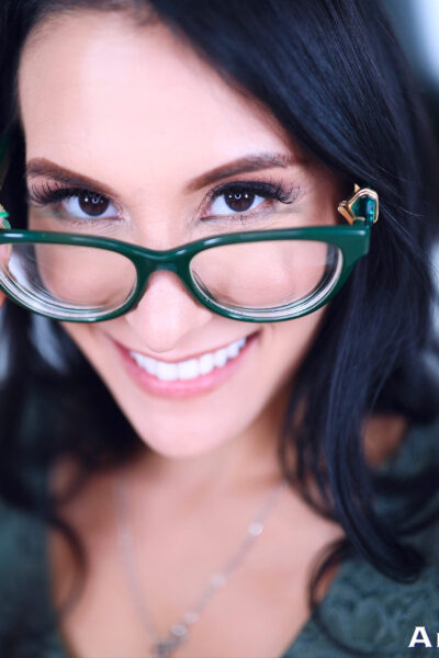Jade Greene Petite Brunette Loves To Give Head Amateur Allure
