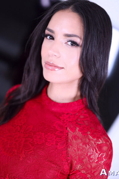 Jazmin Black Amateur Allure