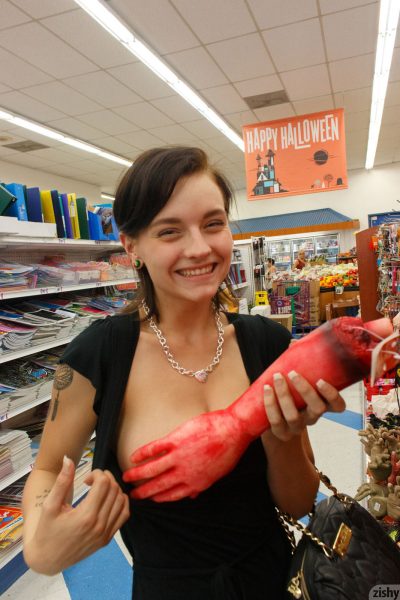 Kai Marley Public Flashing Zishy