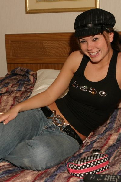Kari Sweets Hotel Hottie