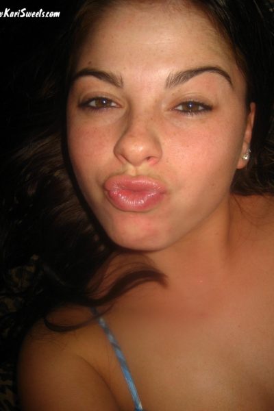Kari Sweets Pussy Slip Selfies