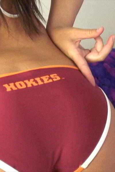 Kari Sweets Uncensored Pussy Slip