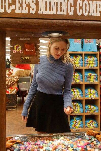 Katie Darling Sweater Tits Zishy