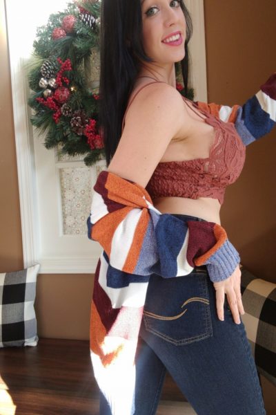 Kayla Kiss Casual In Jeans