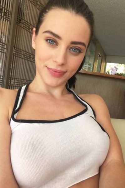 Lana Rhoades Fancentro