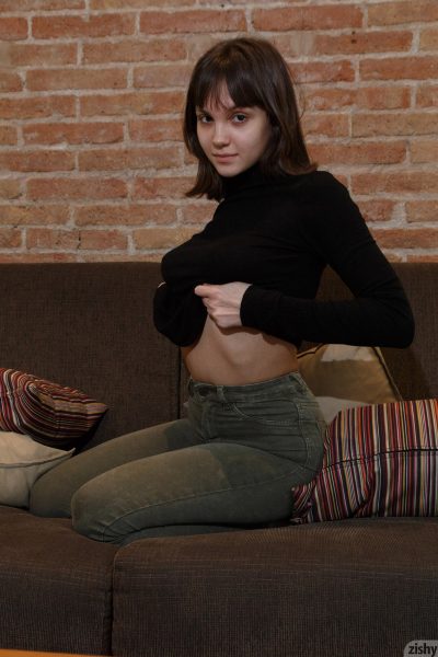 Lara Maiser Cosmopolitan Girl Zishy