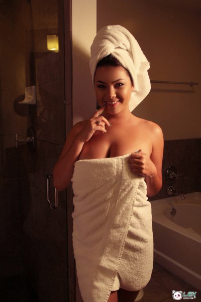 Lex Nai Two Towels