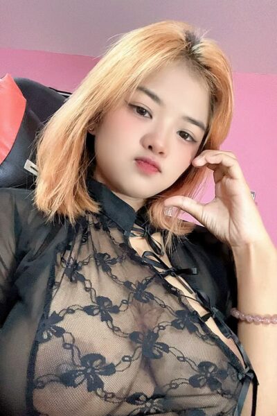 Lilbabyuna Cute Asian Face Onlyfans