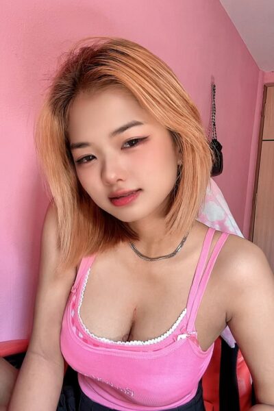 Lilbabyuna Cute Asian Face Onlyfans