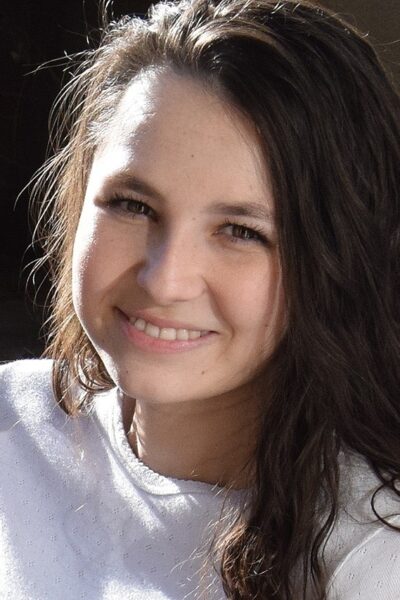 Liz Jordan Backyard TNV Girls