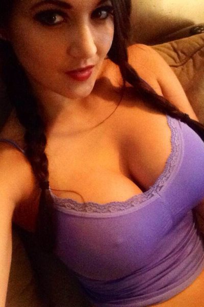 Luna Lynn Nude Selfies
