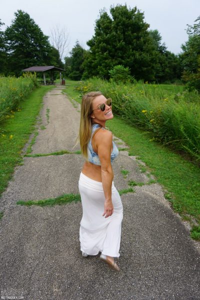 Meet Madden White Skirt Flashing