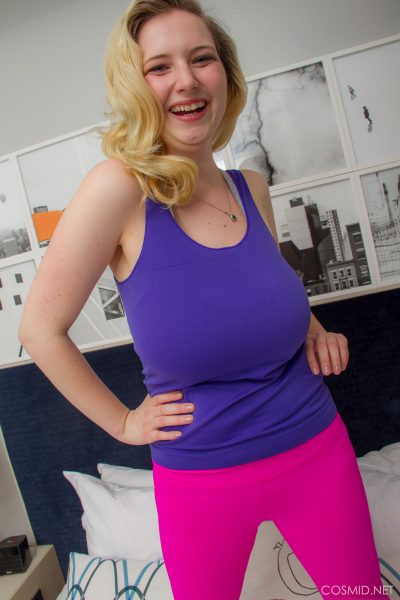 Mim Turner busty yoga chick cosmid