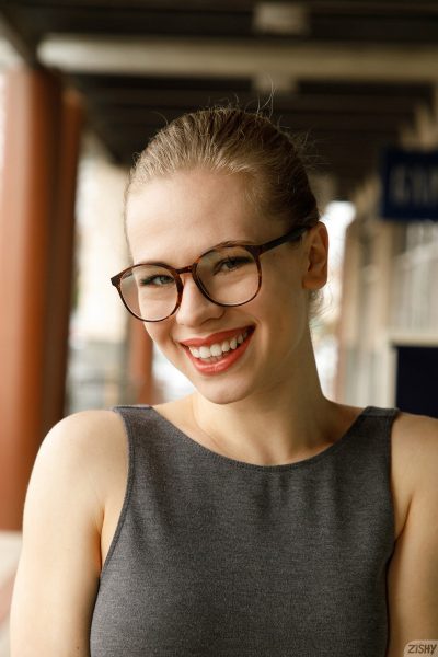 Minka Giertz Middlesex Gaps Zishy