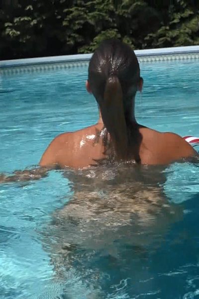 Nikki Sims Swimming Naked