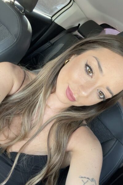 Saracore Self Shot Babe Onlyfans
