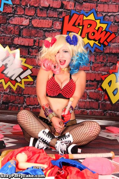Sexy Pattycake Harley Quinn Cosplay
