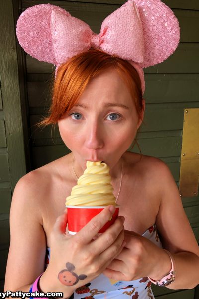 Sexy Pattycake Selfies