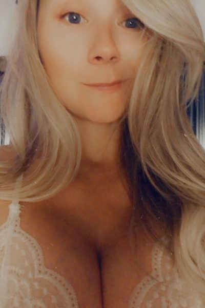 Sexy Pattycake Summer Selfies