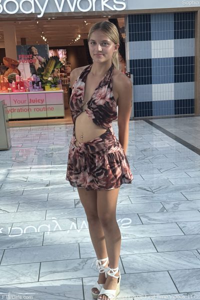 Sophia The Dressing Room FTV Girls