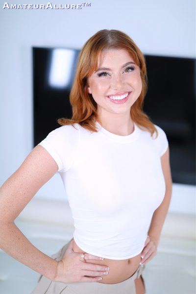 Stella Luxx Beautiful Redhead Fashion Model Sucks Fuck And Swallows Amateur Allure