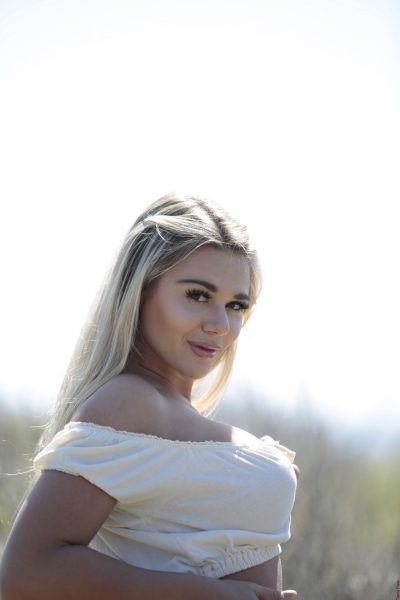Tahlia Paris Busty Chick Outside