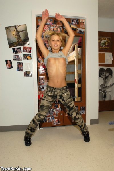 Teen Kasia