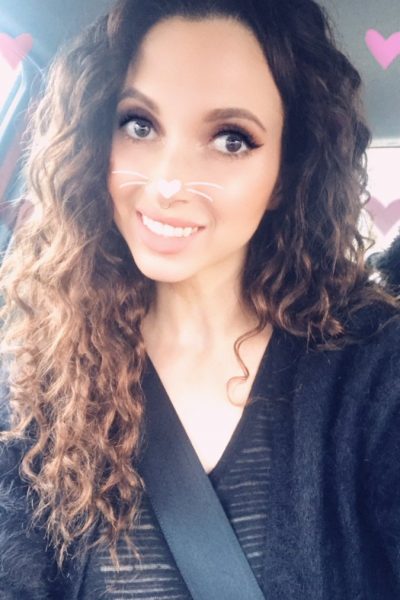 Undress Jess Sexy Selfies