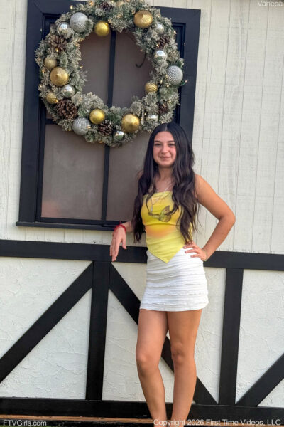 Vanesa Her Short Skirt FTV Girls